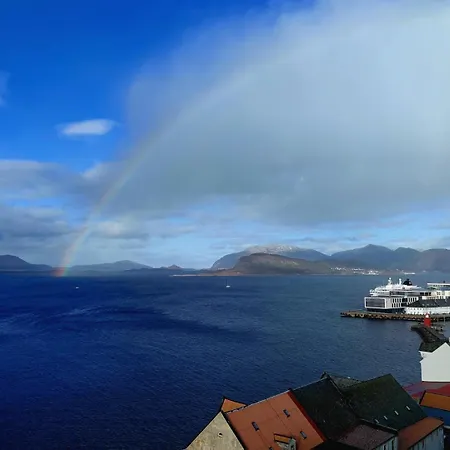 Homestayseaview Alesund * Ålesund